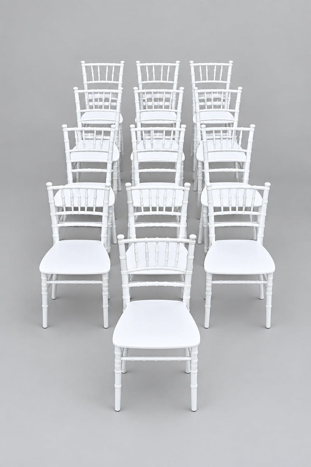 Chaise en bambou blanc