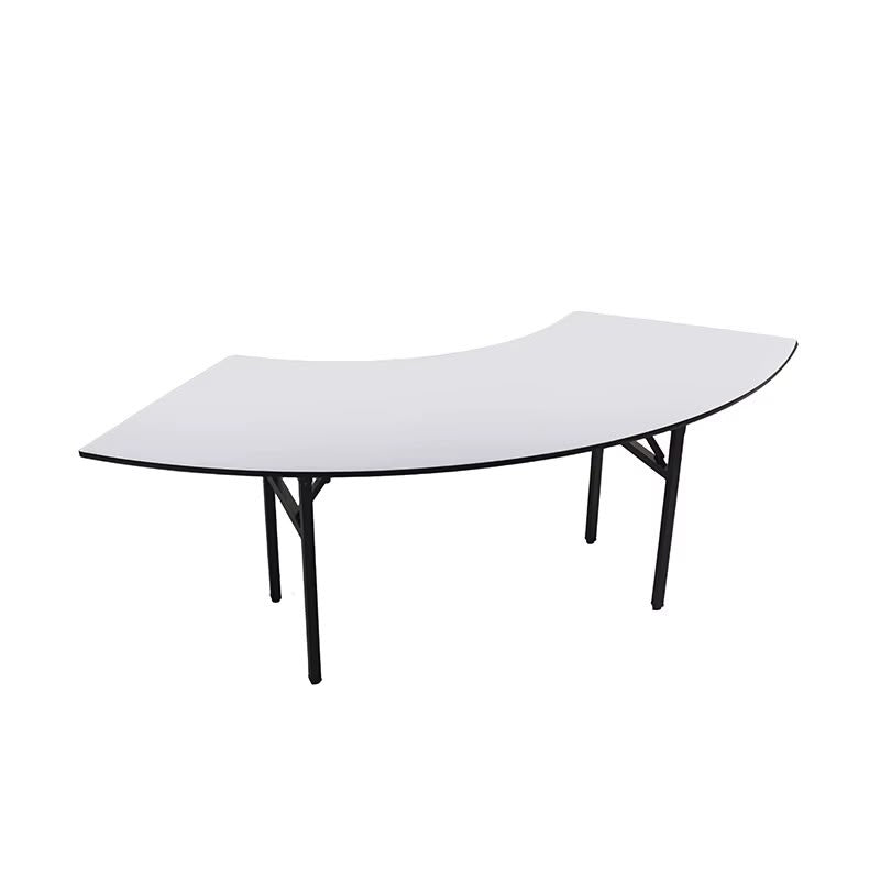 Table incurvée